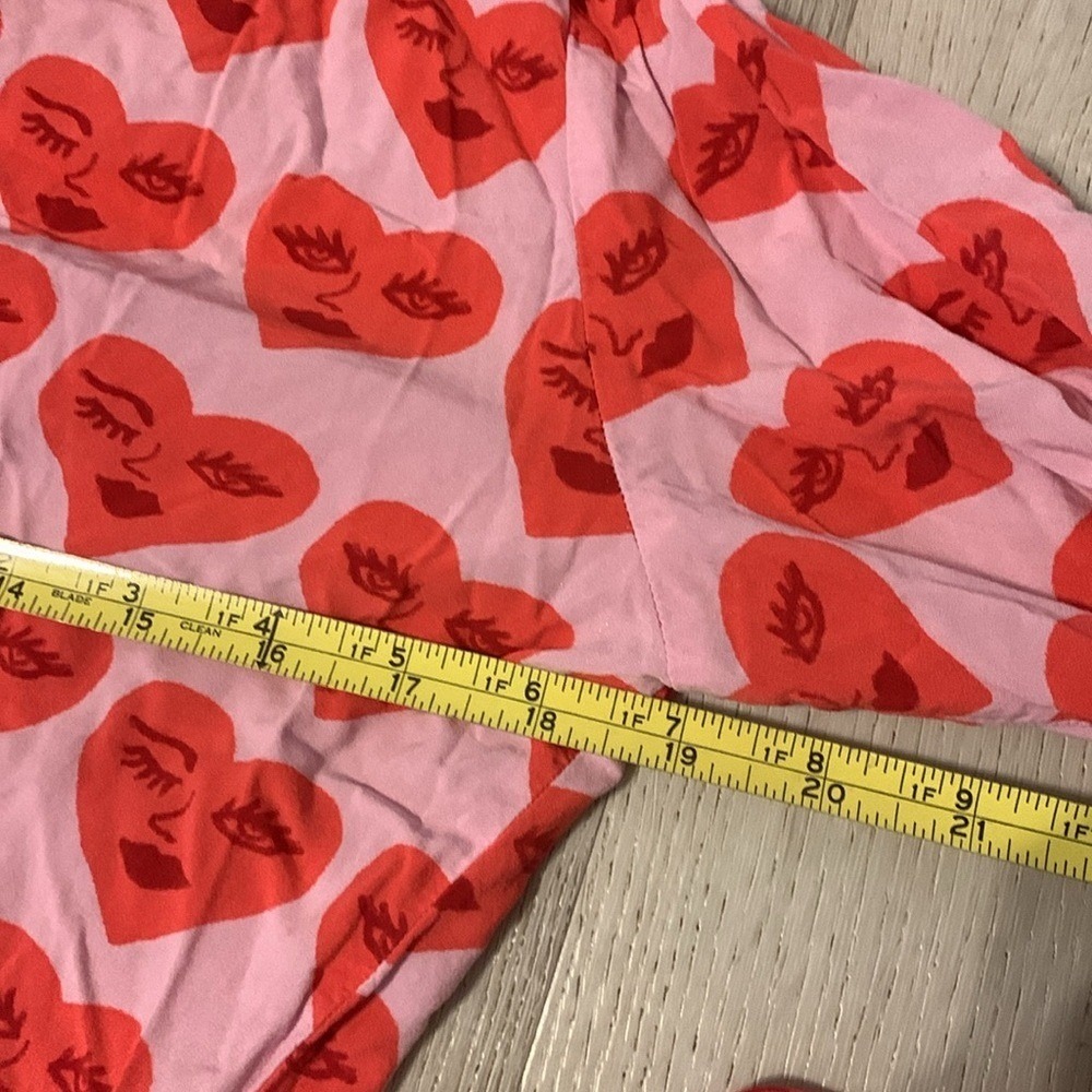 Bouffants & Broken Hearts Notch Collar‎ Printed Pajama Set -Hearts (Sz xs - Picture 6 of 13